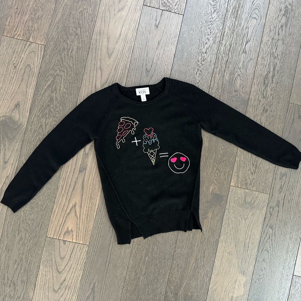 Autumn cashmere size 10 girls sweater. Soft, trendy, no tags, but never worn.